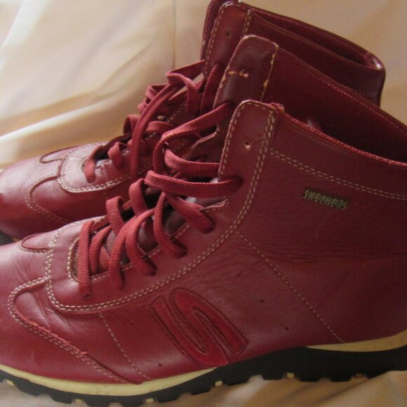 Sketchers Red Leather Women's Lace Up Ankle Boots, Size 7  F228 - Picture 1 of 8